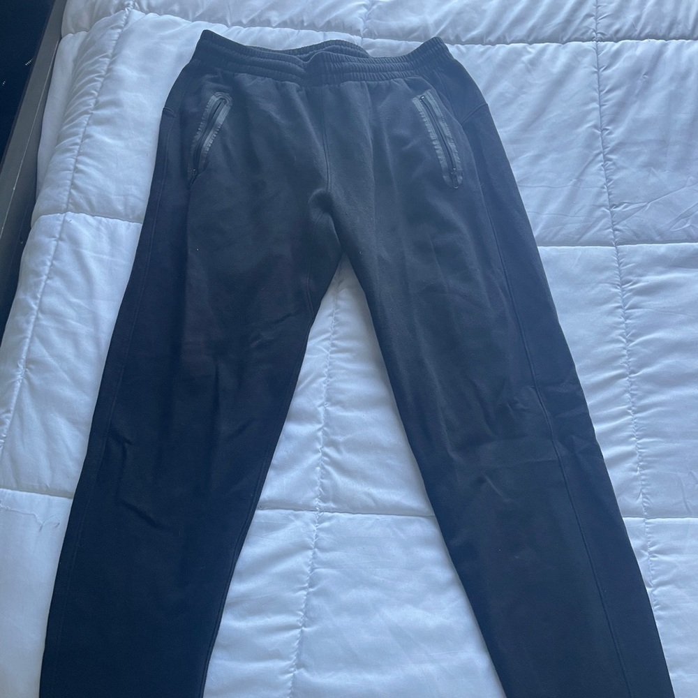 Small sweatpants